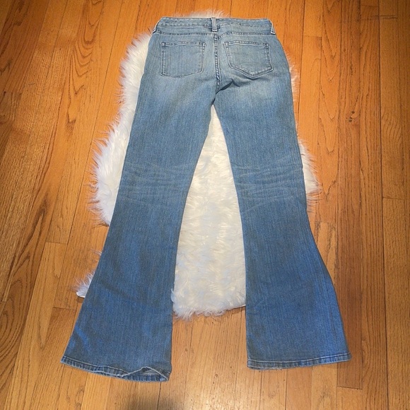 Vineyard Vines Flare Jeans - Picture 7 of 8